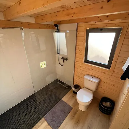 Wood11 - Charming Tinyhouse In A Lovely Garden *
